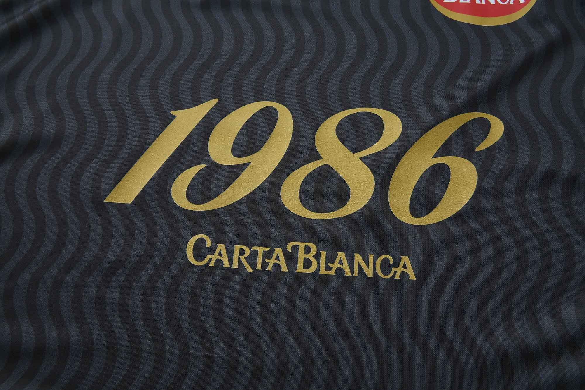 PLAYERA DE COLECCIÓN
"1986" X CARTA BLANCA